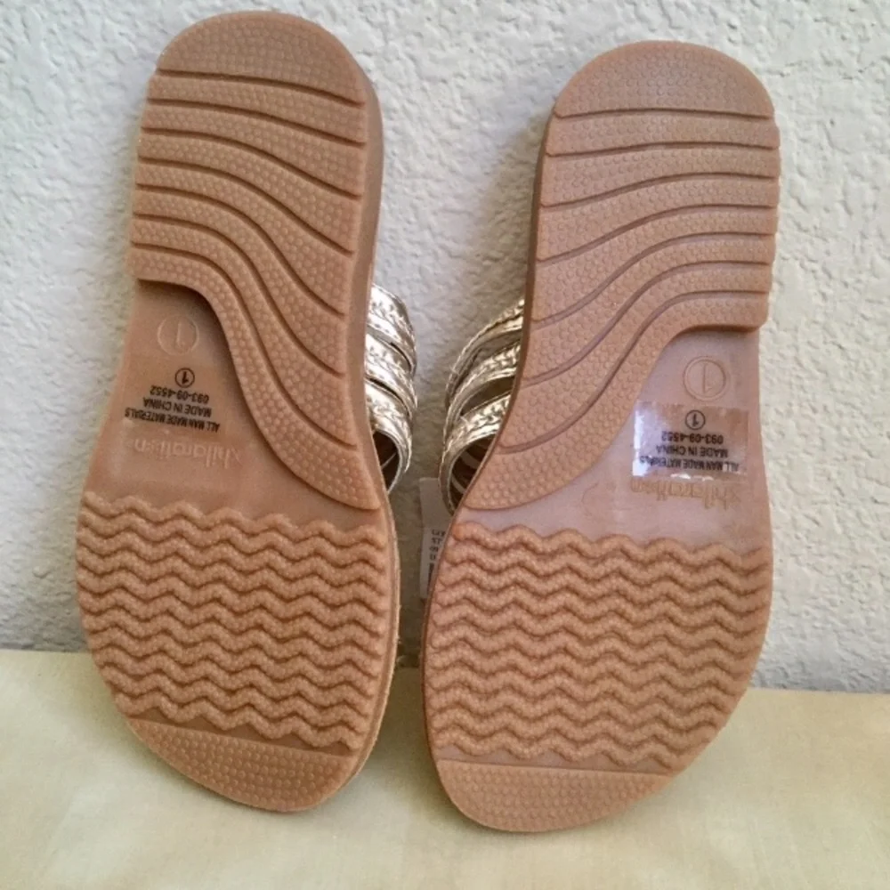 Girls sandals